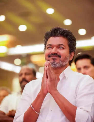 अभिनेता विजय करूर भगदड़ मामले में सीबीआई के समक्ष पेश होने के लिए नई दिल्ली रवाना