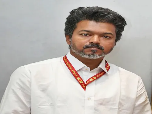 विजय ने टीवीके का घोषणापत्र पेश किया, कल्याणकारी योजनाएं और 1.5 ट्रिलियन डॉलर अर्थव्यवस्था का लक्ष्य