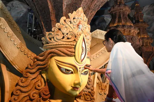 क्या नवरात्रि के शुभ अवसर पर ममता बनर्जी ने शुभकामनाएं दीं?