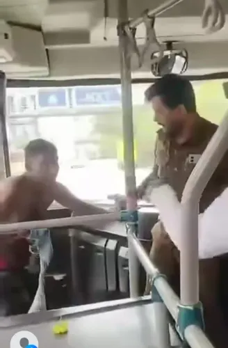 बेंगलुरु में बीएमटीसी बस में महिला के साथ छेड़छाड़, चालक ने आरोपी पर किया हमला 