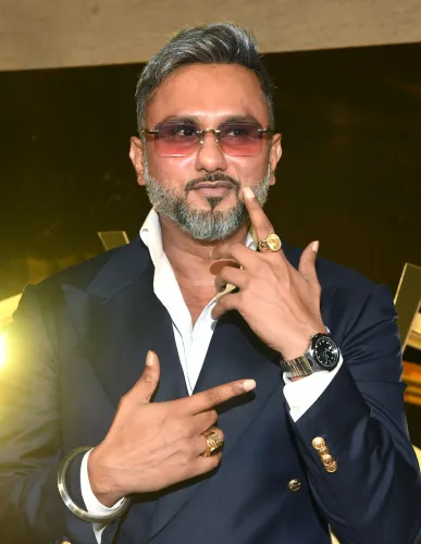 What Does Honey Singh Say About His Friendship with Kapil Sharma in Their New Party Anthem 'Phurr'?