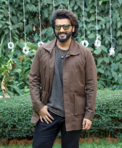 How is Arjun Kapoor spending his weekend?