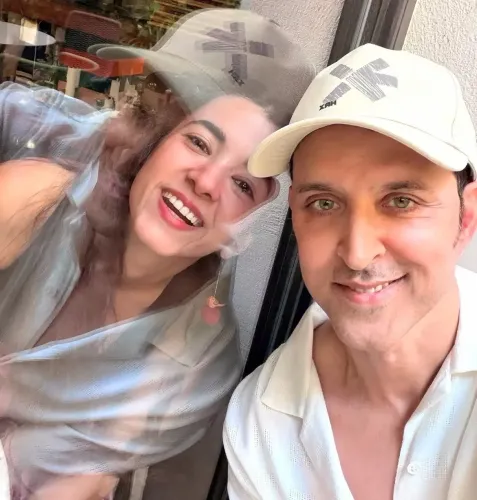 Hrithik Roshan & Saba Azad mark 5 years together; Sussanne Khan reacts