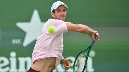Hurkacz beats Djokovic for first time in Shanghai Masters R2, wins 6-4, 6-4