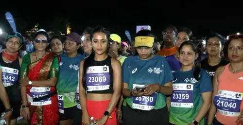 हैदराबाद मैराथन का 15वां संस्करण: 3,000 से अधिक धावकों की रिकॉर्ड भागीदारी