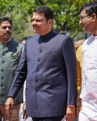 Raut and Wadettiwar Demand Fadnavis Resignation Over Acid Attack on Young Girl