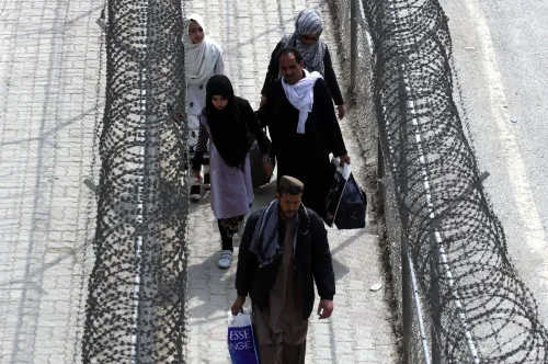 Why is Pakistan Detaining Afghan Migrants?