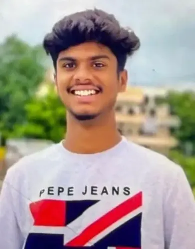 Hyderabad student stabbed 17 times for defying affair warnings, 2 arrested