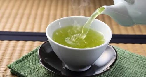 क्या इन गलतियों के कारण ग्रीन टी आपकी सेहत को नुकसान पहुंचा सकती है?