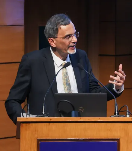 How Should Inclusive Finance Be Linked to Social Security?