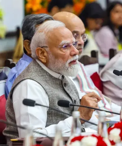 नीति आयोग बैठक: PM मोदी का आह्वान — 70 करोड़ युवाओं का जनसांख्यिकीय लाभांश विकास लाभांश में बदले