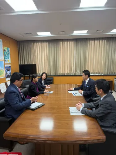 What Did India and Japan Discuss Regarding Disaster Risk Reduction?