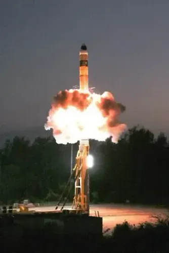 India tests Agni MIRV missile, hits multiple targets in Indian Ocean