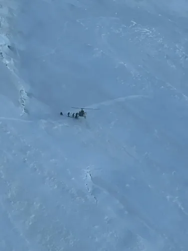 Indian Army Aviation rescues casualty at 18,600 ft near Nun Kun massif
