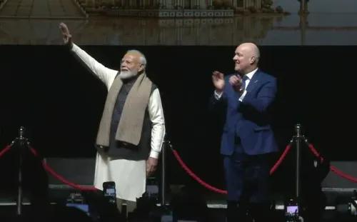 PM Modi gets thunderous welcome at Auckland diaspora event with Luxon