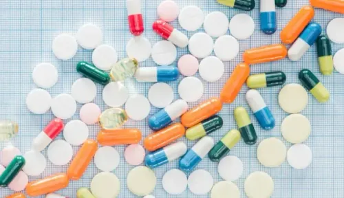 How Much Did Indian Pharma Exports Grow in 2024-25?