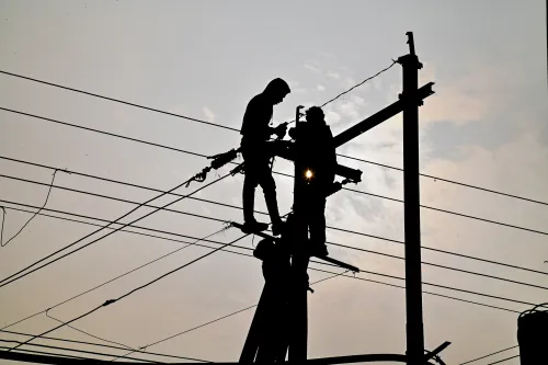 Has India's Power Transmission Network Exceeded 5 Lakh Circuit Kilometres?