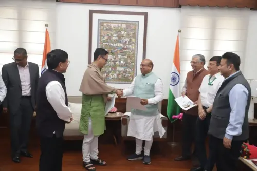 Industry Experts Praise 'PM Mitra Park' Initiative, Envision Uttar Pradesh as a Global Textile Center