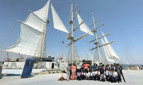INS Sudarshini hosts 500+ Indian diaspora at Oman's Salalah during Lokayan-26 voyage