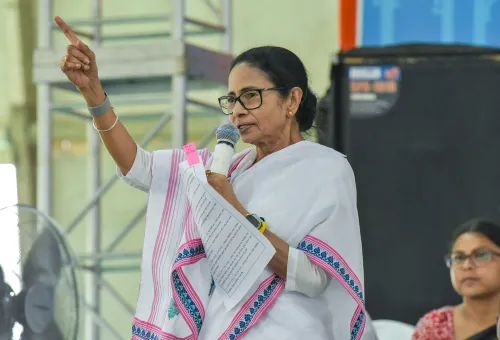 Mamata Banerjee Engages Marwari Community on Rajasthan Diwas Ahead of Elections