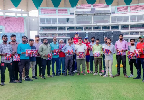 IPL 2026: LSG Coaches Gift Jerseys to Groundsmen at Ekana Stadium