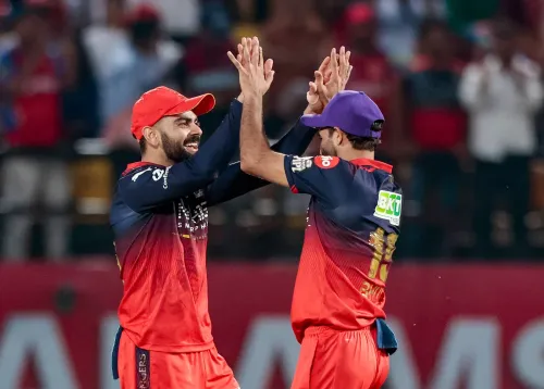 आईपीएल 2026: आरसीबी की नज़र क्वालीफायर-1 पर, एसआरएच से 67वें मैच में टक्कर आज