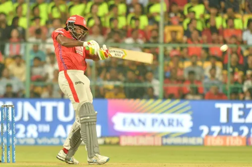 आईपीएल में शीर्ष 5 बल्लेबाज जिन्होंने सबसे ज्यादा छक्के लगाए