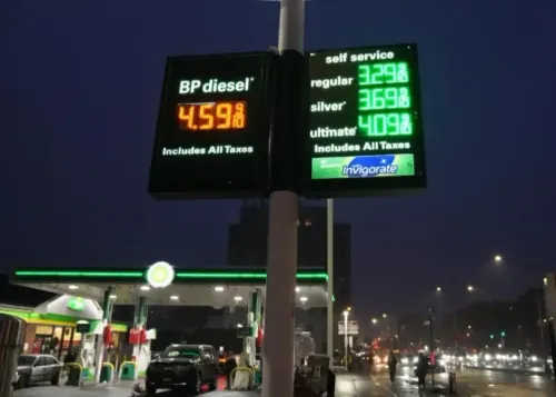US Fuel Price Predictions Linked to Iran Tensions
