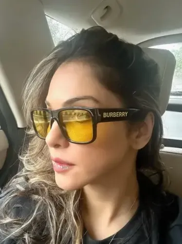 ईशा कोप्पिकर का स्टाइलिश लुक सोशल मीडिया पर छाया, फैंस बोले- 'सिंपल स्टाइल में भी सबसे अलग लगती है आप'