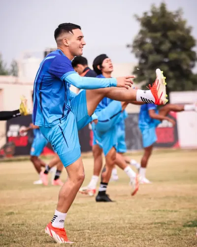 ISL: Punjab FC Aims to Leverage Home Advantage Against MBSG Leaders