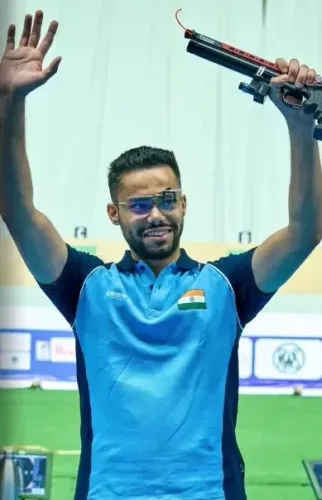 उदयवीर सिद्धू ने काहिरा ISSF वर्ल्ड कप में 10 मीटर एयर पिस्टल गोल्ड जीता, रीट्ज को 0.5 अंक से हराया