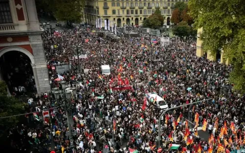 What Are the Implications of Over 5.7 Million People Living in Absolute Poverty in Italy?