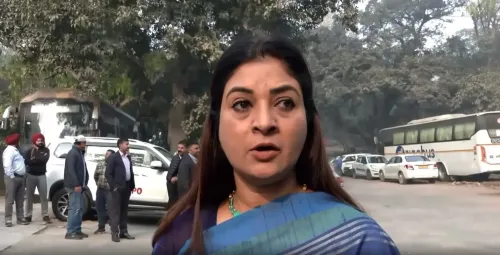 क्या कांग्रेस तब तक चुप बैठेगी जब तक पीड़िता को न्याय नहीं मिल जाता?