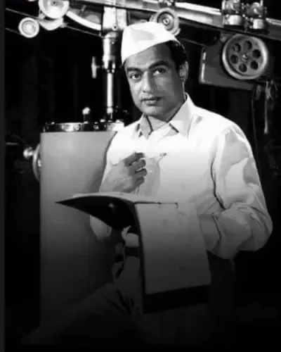 क्या जैकी श्रॉफ ने 'दो आंखें बारह हाथ' वाले निर्देशक वी. शांताराम को श्रद्धांजलि दी?