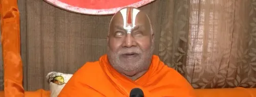 राम मंदिर फंड विवाद: जगद्गुरु रामभद्राचार्य बोले — 'एक भी पैसे की चोरी नहीं', अखिलेश पर कसा तंज