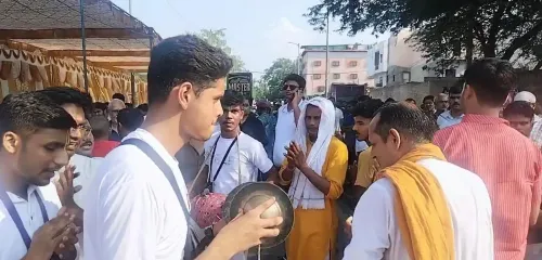 How is Jagannath Yatra in Delhi captivating thousands of devotees?