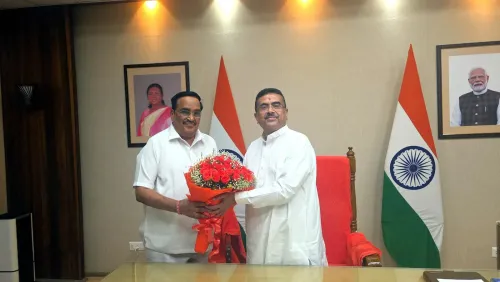 Jal Shakti Minister Paatil Reviews JJM, Namami Gange in Kolkata