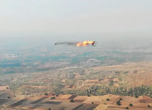 यूएई के जलक्षेत्र में ईरानी ड्रोन घुसा, वायुसेना ने की कार्रवाई; अल मिनहाद बेस पर हमले का दावा