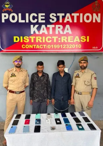 कटरा में वैष्णो देवी तीर्थयात्रियों को लूटने वाला मोबाइल चोर गिरोह गिरफ्तार, 22 फोन और ₹6 लाख का मंगलसूत्र बरामद