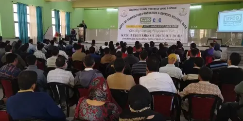 क्या जम्मू-कश्मीर में कृषि आधारित अर्थव्यवस्था को मजबूत करने के लिए डोडा में किसानों को ट्रेनिंग दी गई?