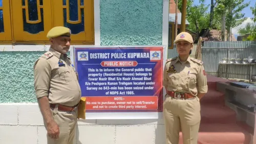 कुपवाड़ा पुलिस ने NDPS अधिनियम के तहत तस्कर का मकान जब्त किया, रियासी में भी हेरोइन के साथ दो गिरफ्तार