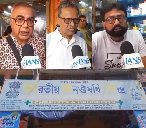 Local Residents Celebrate New Jan Aushadhi Kendra in West Midnapore, Bengal