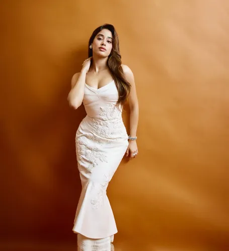 Who Did Janhvi Kapoor Find Most Entertaining on the Sets of 'Sunny Sanskari Ki Tulsi Kumari'?