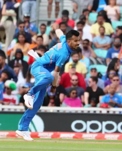 जन्मदिन विशेष : विराट कोहली का वो चहेता गेंदबाज जिसके करियर पर रोहित शर्मा की कप्तानी में लगा ब्रेक 