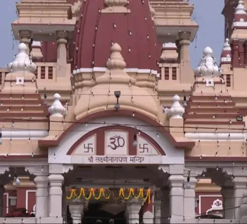 क्या जन्माष्टमी पर दिल्ली के बिड़ला मंदिर से लेकर हरिद्वार तक भक्तों की भीड़ उमड़ी?