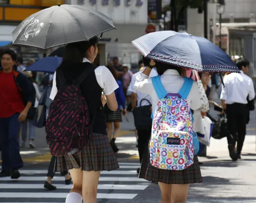 Japan Experiences Hottest Autumn in 126 Years