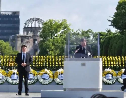 How Did Japan's PM Honor Hiroshima Atomic Bomb Victims?