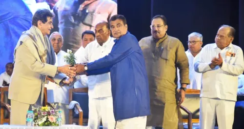 Jeetendra Honored as ‘Jestha Nagrik’: Proudly Maharashtrian