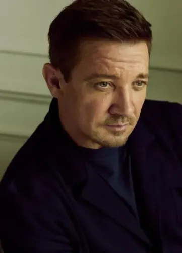 Did Jeremy Renner Send Unsolicited Sexual Messages to Filmmaker?