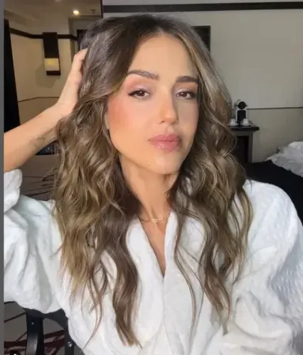Jessica Alba Voices Support for Blue Origin Space Flight Participants